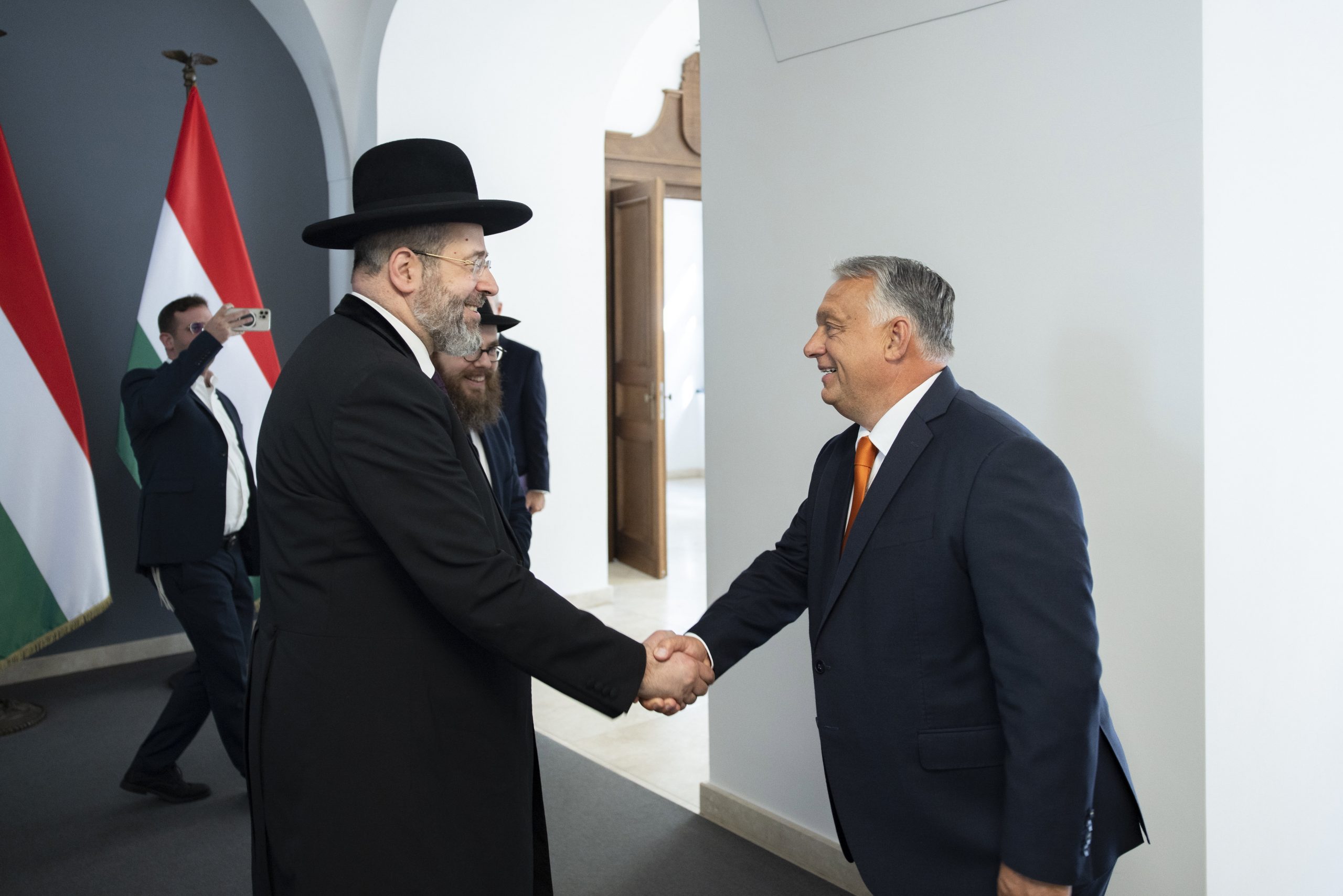 Viktor Orbán Meets Israel’s Chief Rabbi
