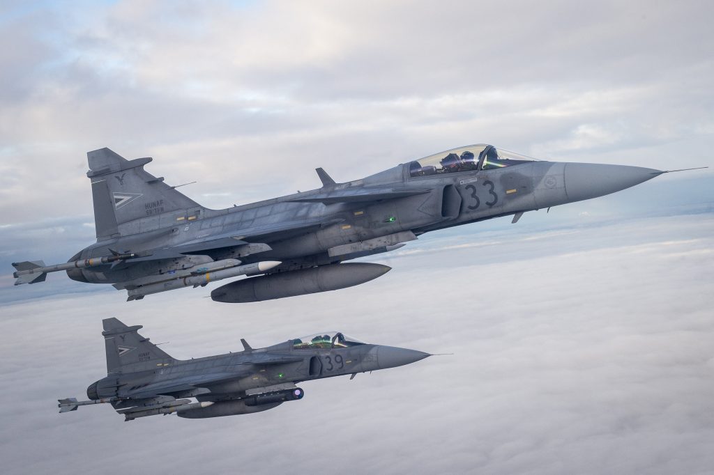 Hungarian Gripens Alerted Six Times in Baltic Region Due to Russian Aircraft post's picture