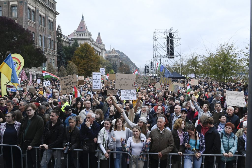 Hungarian Left Politicizes Teachers’ Demonstration post's picture