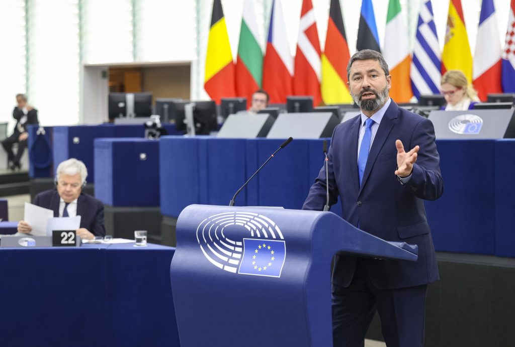 European Parliament Slammed for Putting Pressure on Hungary post's picture