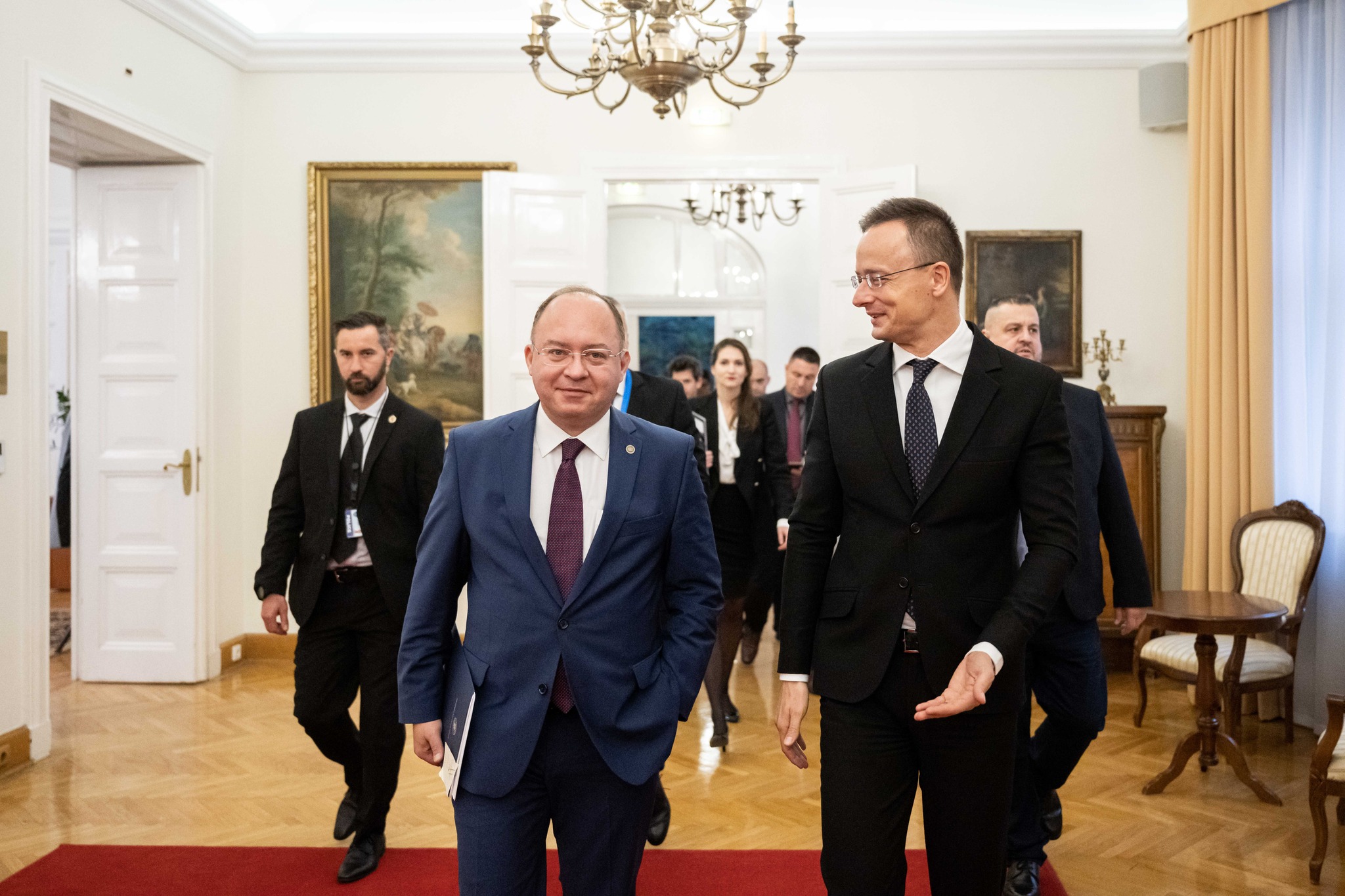 Ministrul de externe al Ungariei a spus că Ungaria nu va permite huliganilor să strice relațiile cu România