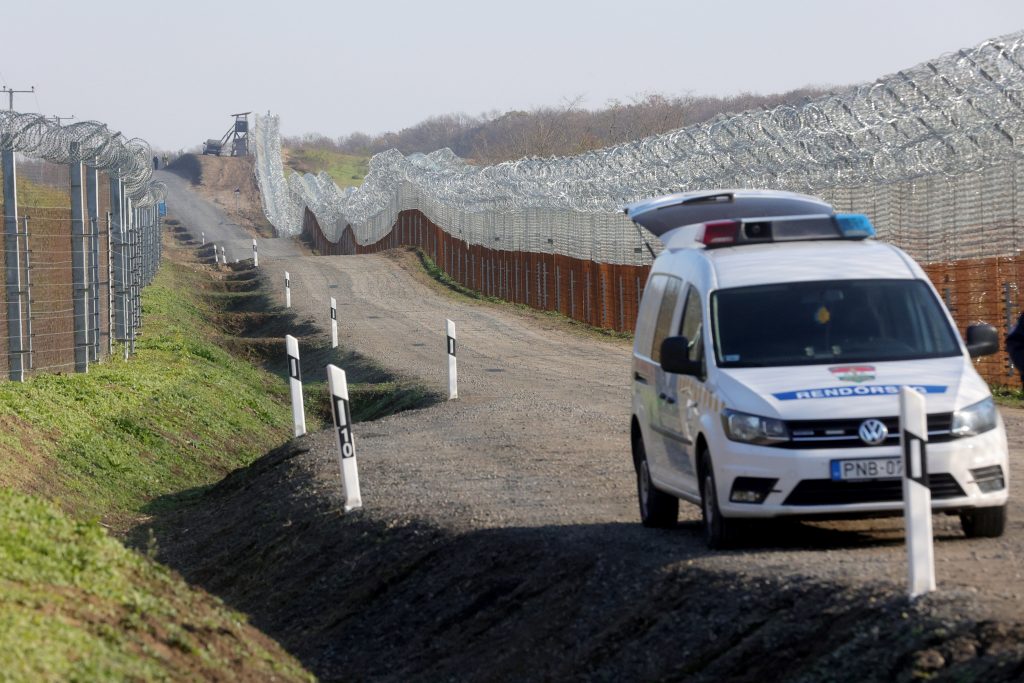 Slovak Policemen Deployed at Hungary’s Southern Border post's picture
