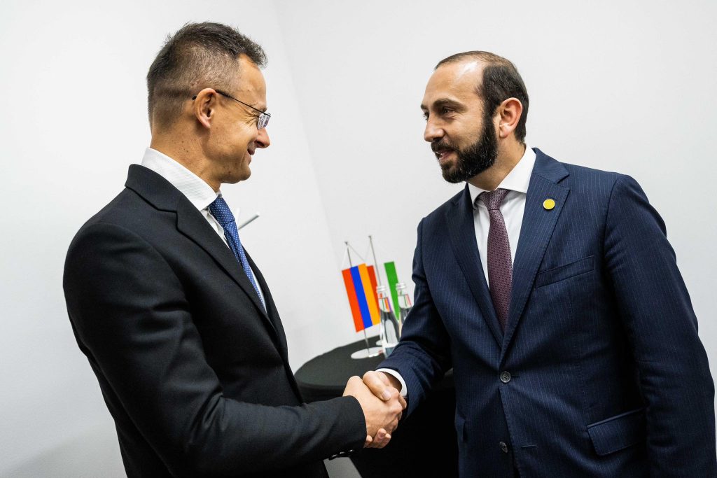 Diplomatic Relations Restored between Hungary and Armenia post's picture