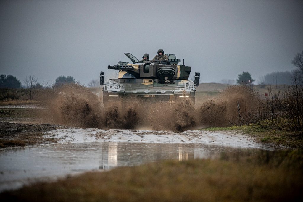 Hungary’s Military Spending to Reach 2 Percent of GDP Next Year post's picture
