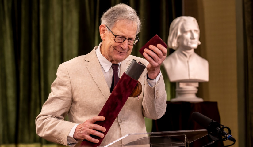 Liszt Academy Awards Honorary Doctorate to Conductor Sir John Eliot Gardiner post's picture