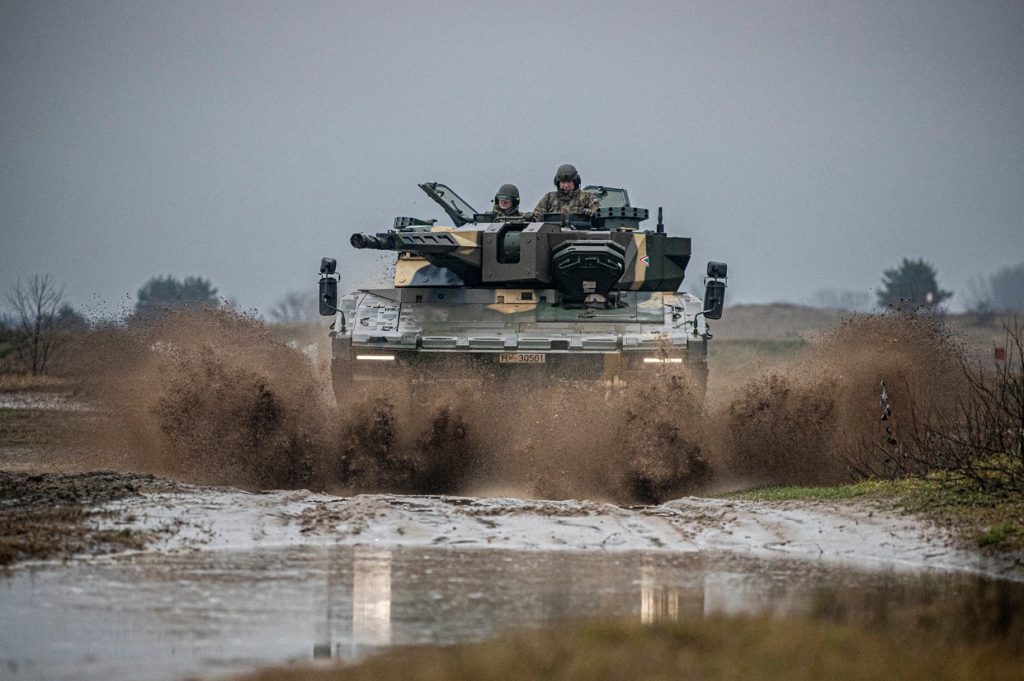 The Hungarian Lynxes Are Flexing Their Muscles post's picture