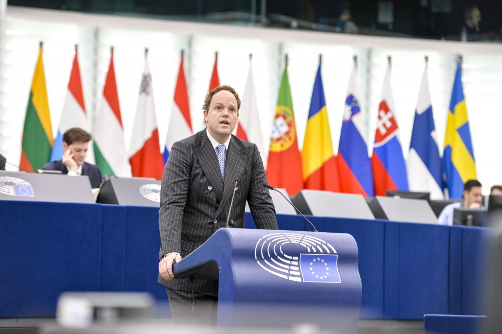 Fidesz MEP Accuses Commission of Serving the “LGBTQ Lobby” post's picture