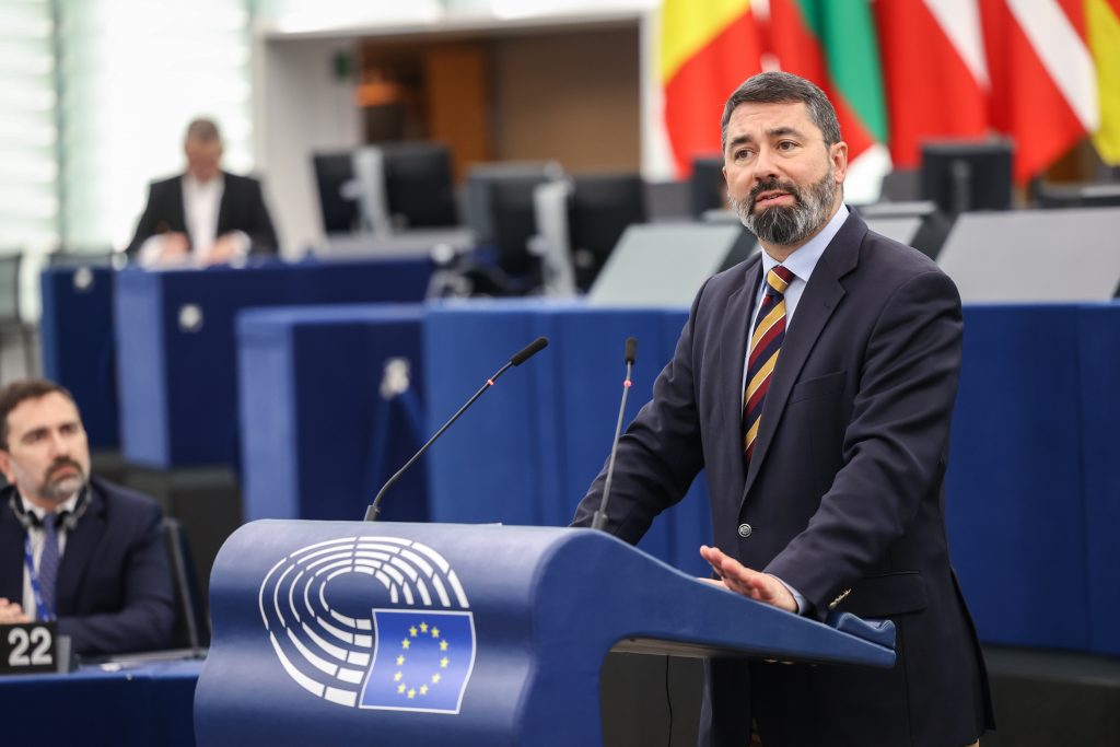 Fidesz MEP Slams “Absurd” EP Report on Hungary post's picture