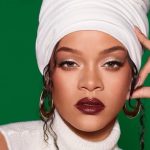 Rihanna Wears Gloves Made in Hungary at Super Bowl
