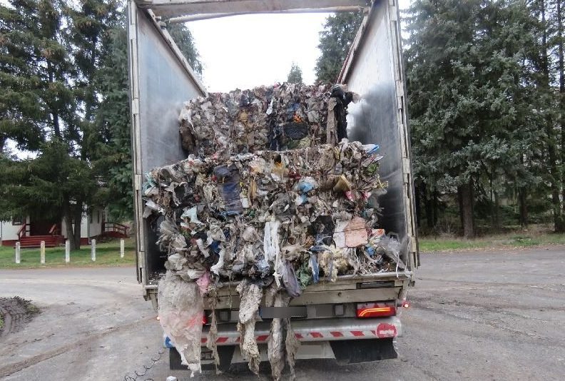 Italian Garbage Mafia’s Alleged Accomplice Busted in Hungary post's picture