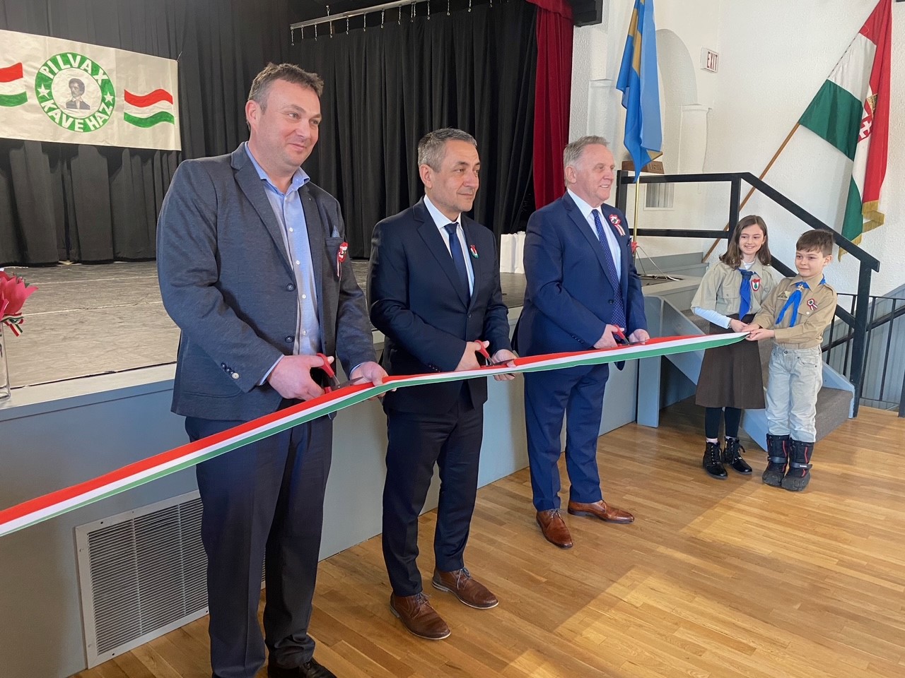 State Secretary Praises Active Community of Hungarians in Canada