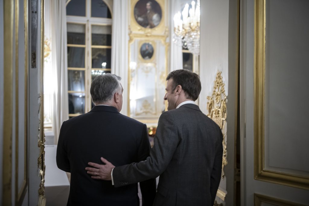 Macron Orbán
