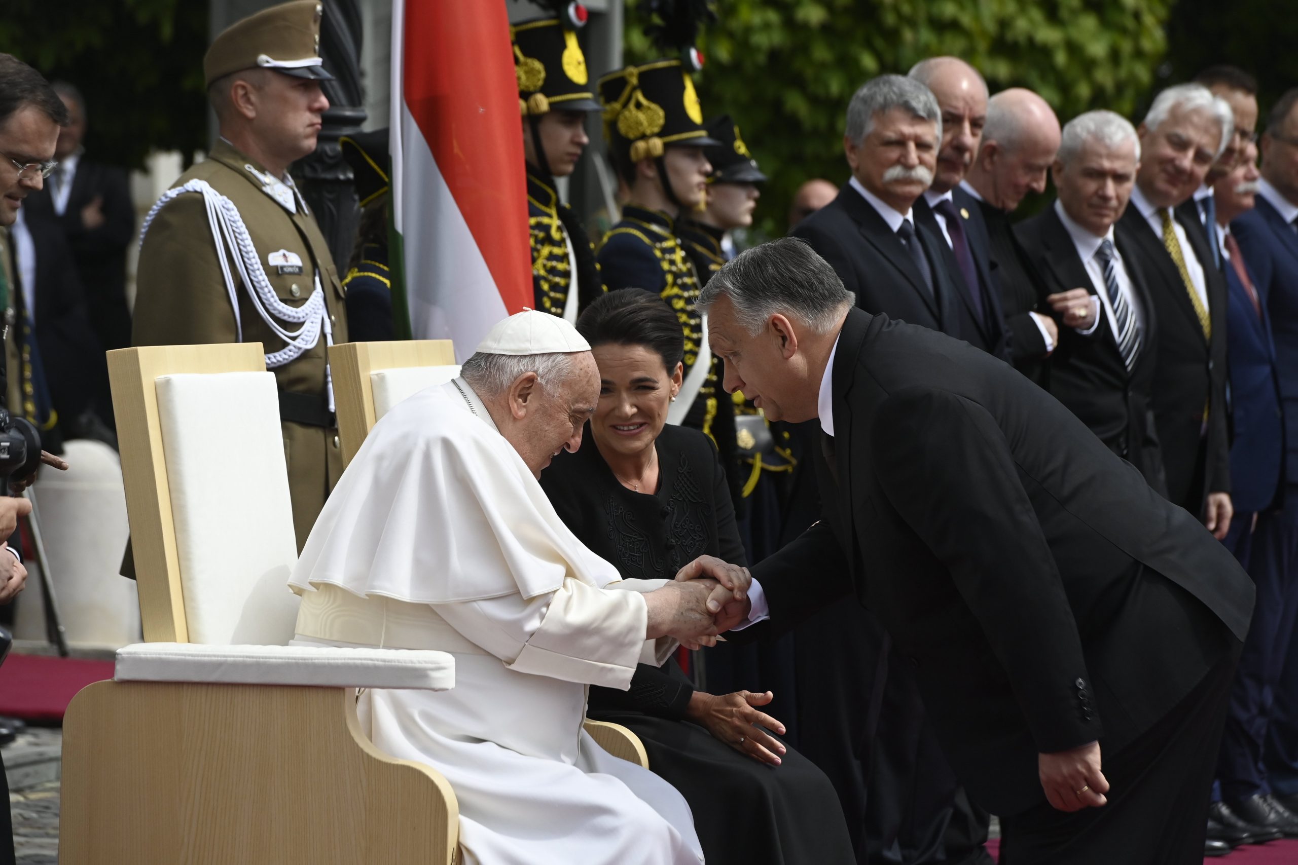 Pope Francis Holds Private Discussions with Hungarian Leaders