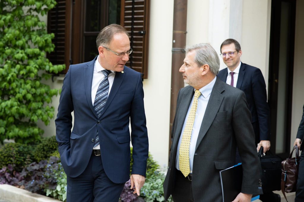 EU Commissioner Hahn Apologizes over EU Funds Misunderstanding post's picture