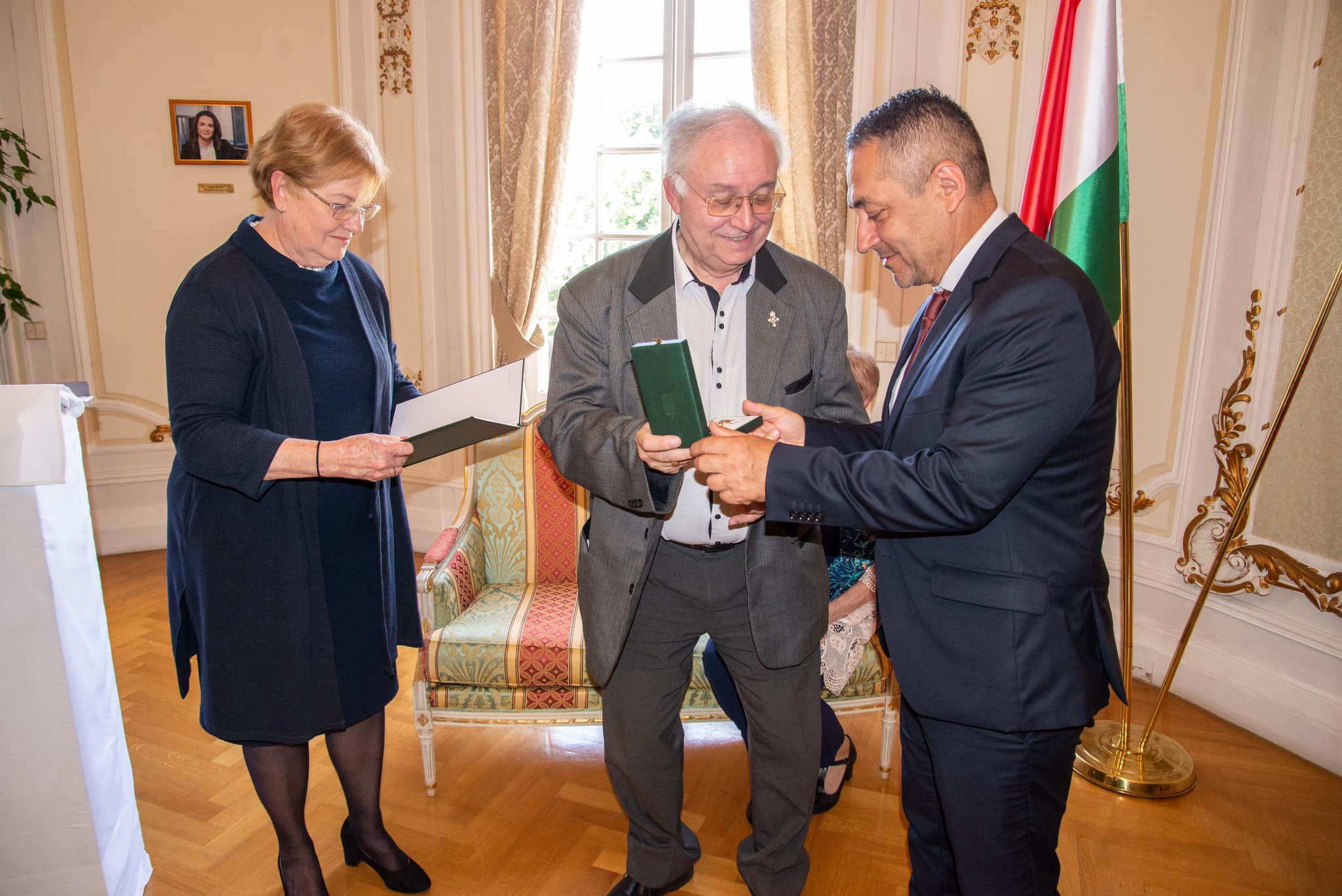Physicist Professor, Member of the Friends of Hungary Foundation, Awarded Order of Merit