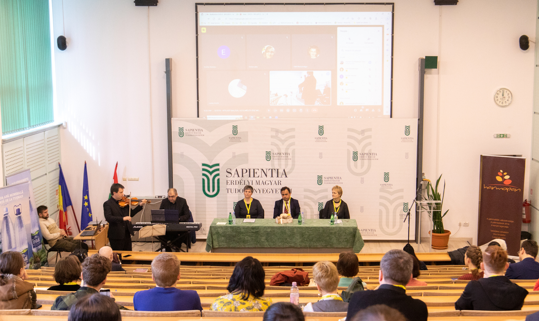 Înființarea unei noi facultăți la Universitatea Maghiară Transilvană