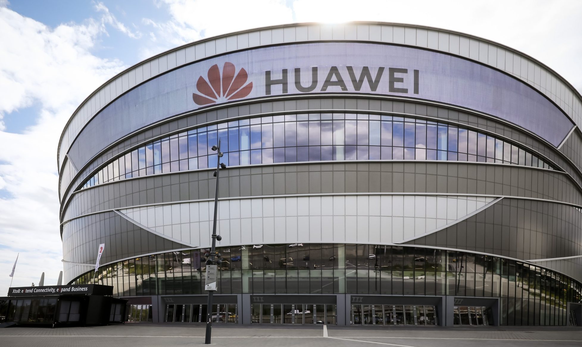 Huawei Is Key in Maintaining Competitive Digital Economy in Hungary