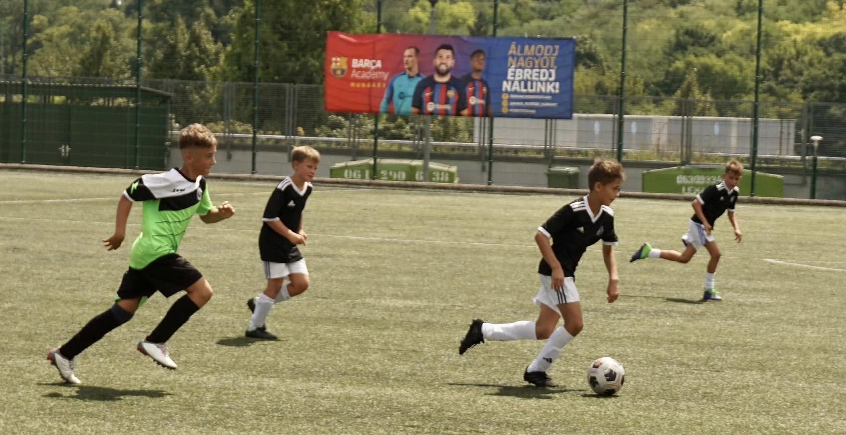 Juniorský turnaj so silným poľom v Barca Academy v Maďarsku