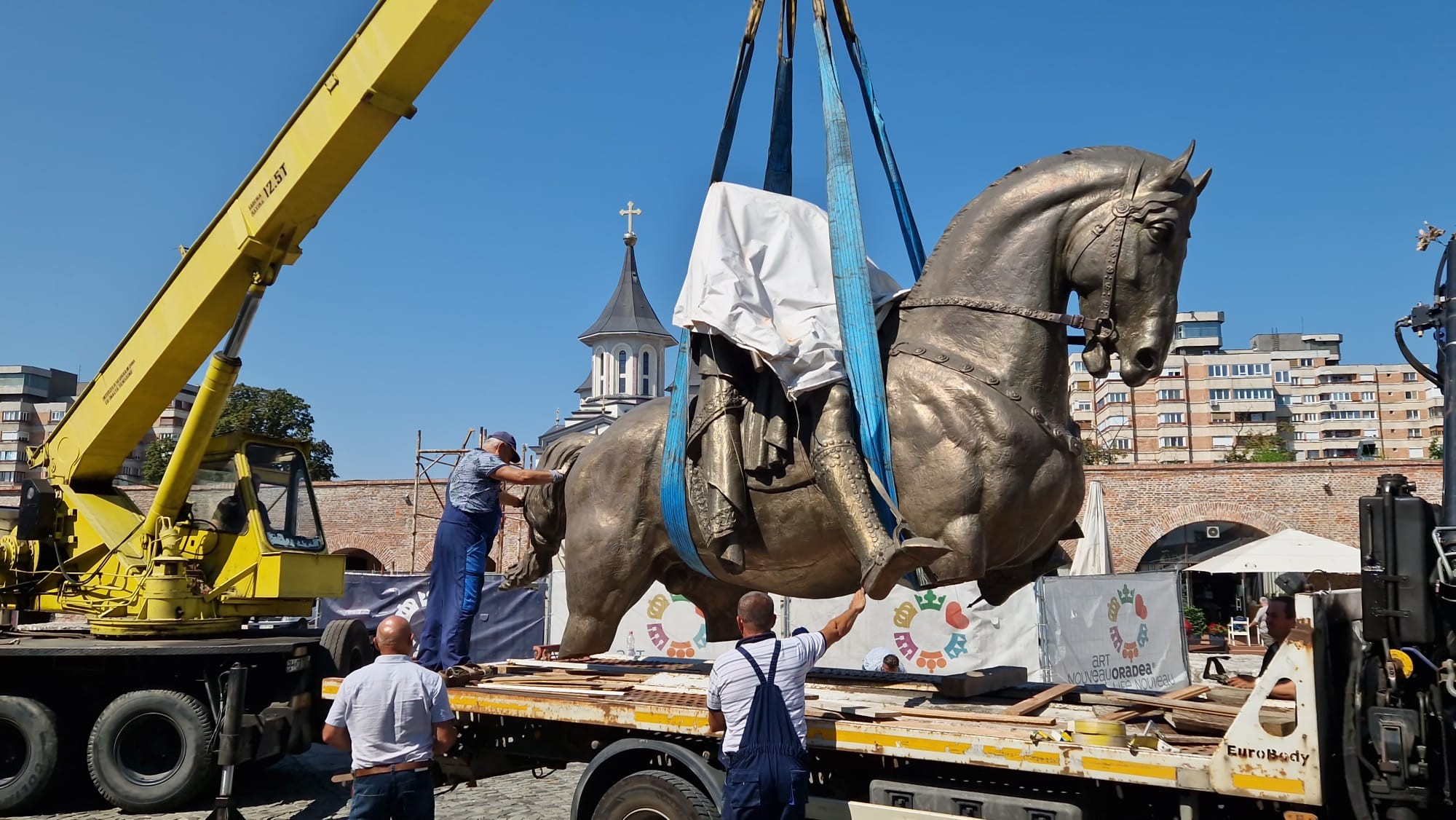 Statue of Hungarian Knight-king to Be Erected in Oradea