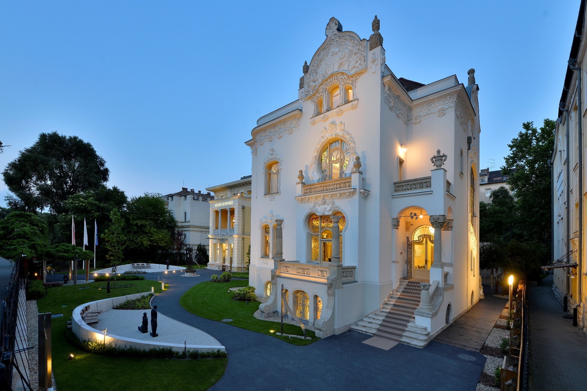 Zsolnay Porcelain Exhibition Opens in a Breathtaking Budapest Art Nouveau Villa