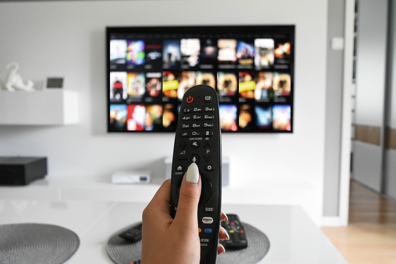 While Streaming Platforms Soar, TV Subscriber Numbers Decline