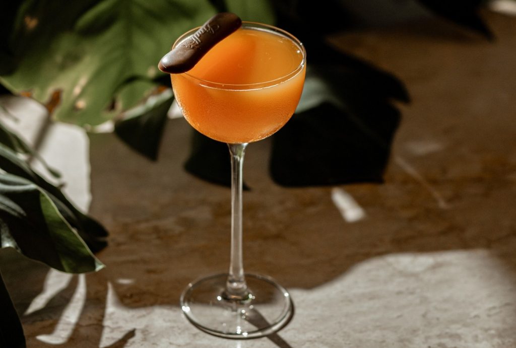 Budapest’s Best Cocktail Inspired by the Iconic Lions of the Chain Bridge post's picture