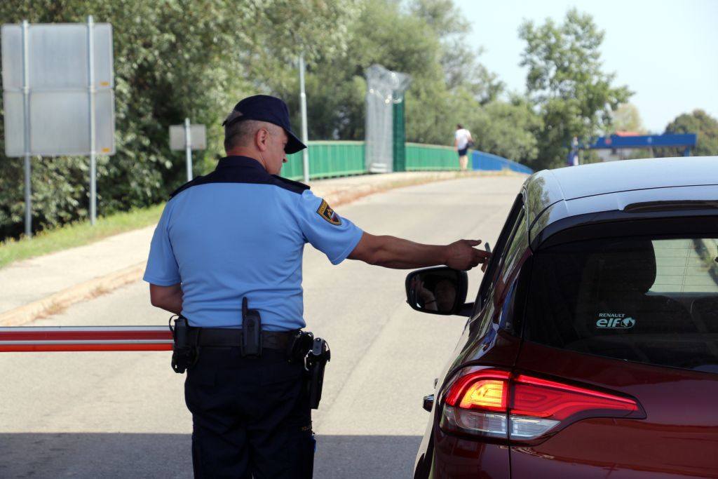 Slovenia Extends Border Controls at the Croatian and Hungarian Borders post's picture