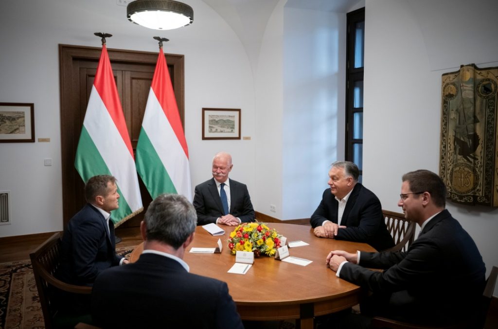 Viktor Orbán Welcomes our New Nobel-Prize Winner in his Office post's picture