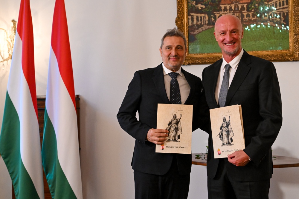 National Team Coach Marco Rossi Takes Hungarian Citizenship post's picture
