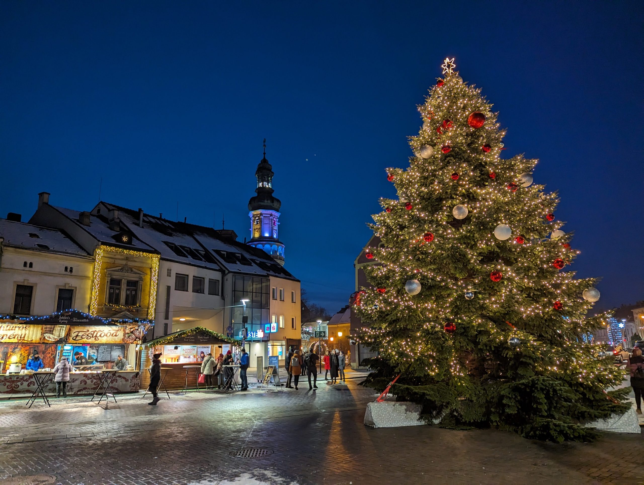 Ó karácsonyfa – Karácsony a magyar városokban