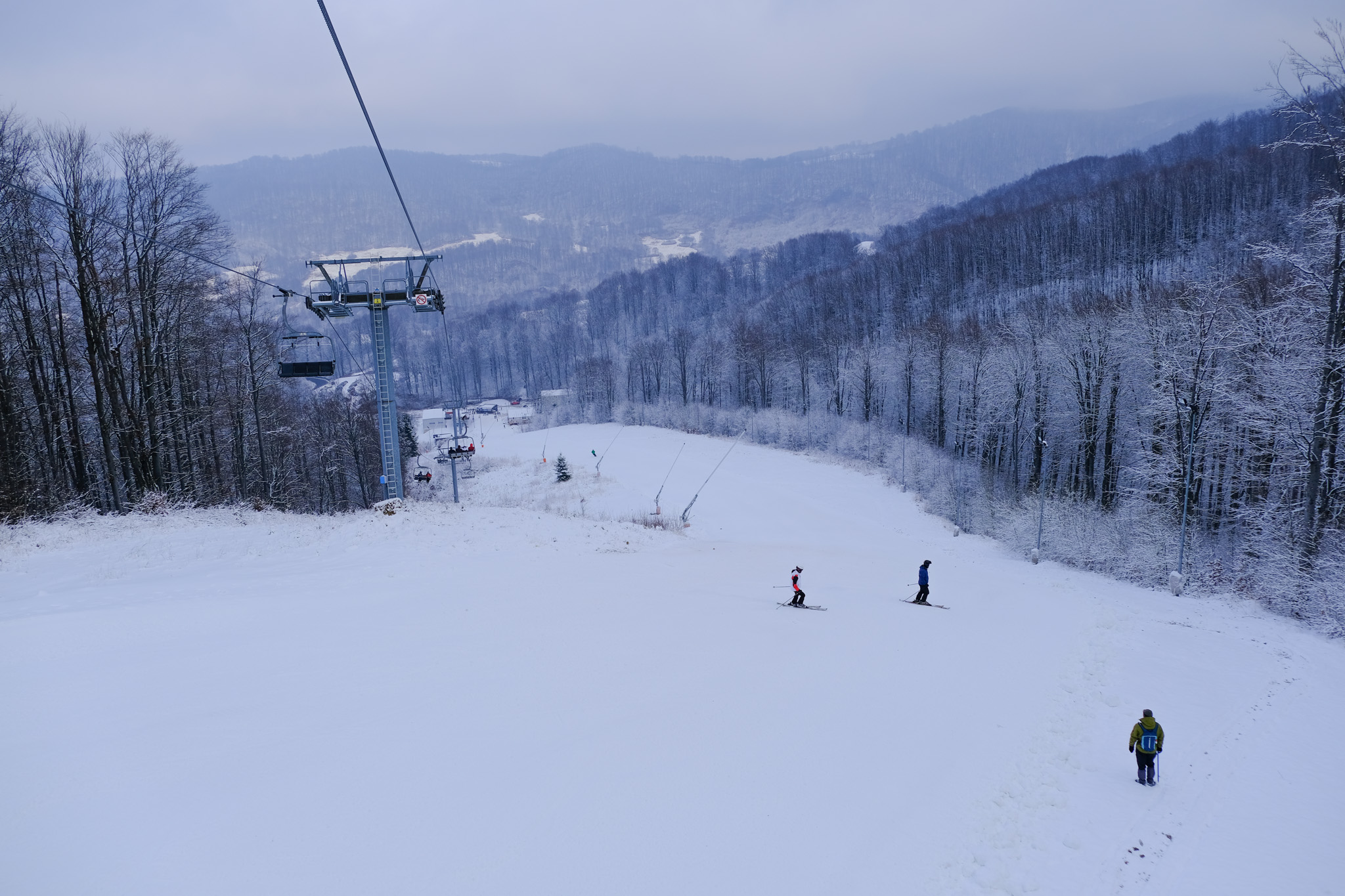 O nouă pârtie de schi îi așteaptă pe pasionații de sport lângă granița cu Ungaria
