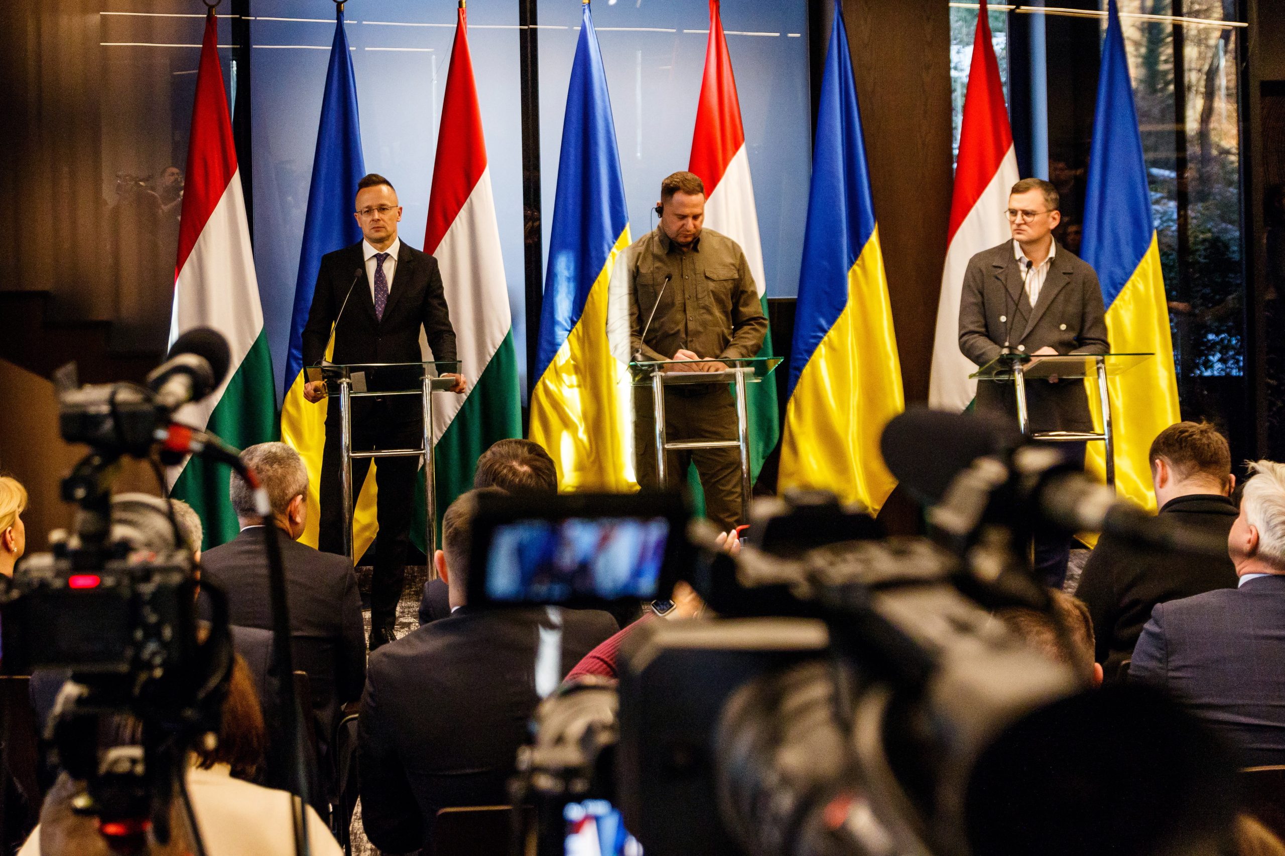 Előrelépés a magyar kisebbségi jogok helyreállításában