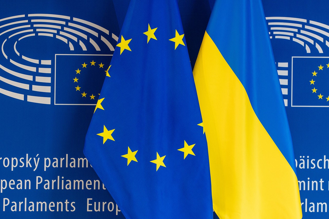 The EU Should Finance its Own Ukraine Strategy, Says EU Affairs Minister