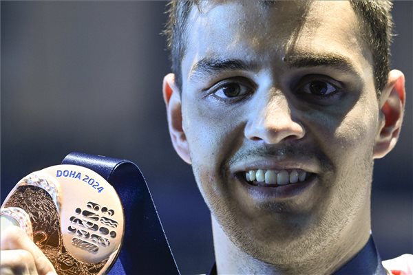 Historical Success in Doha: Bronze Medal in 100m Freestyle