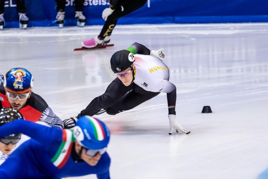 Relay Team Wins Bronze Medal at Short Track Speed Skating World Cup post's picture