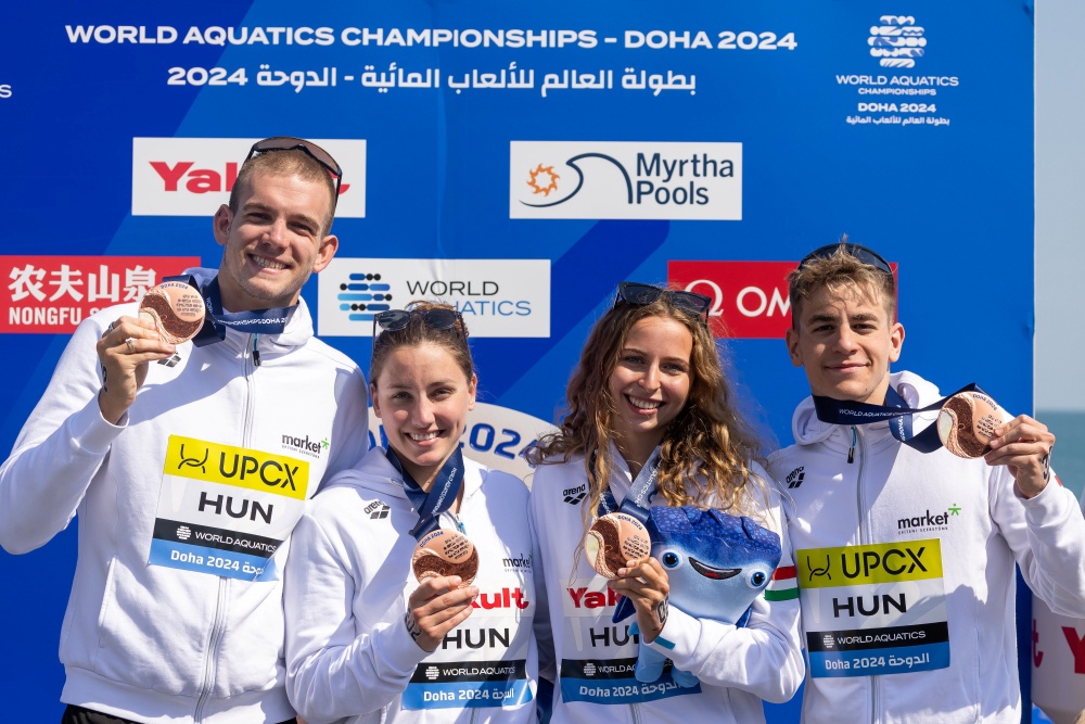Open Water Relay Team Wins Bronze Medal at World Championships