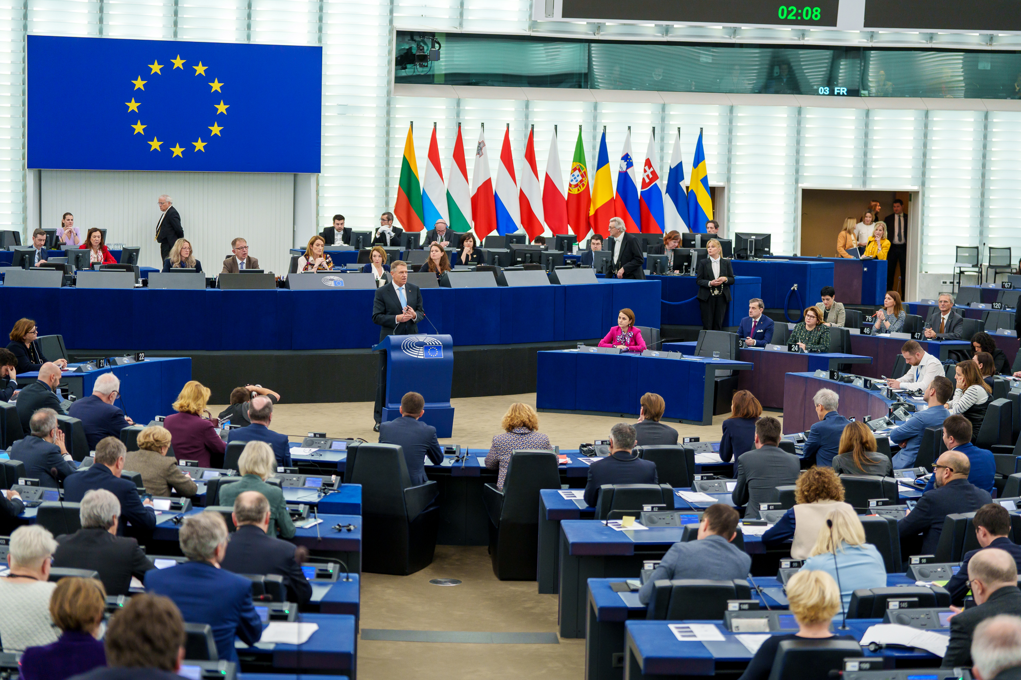 Transylvanian MEP Challenges President Iohannis in EU Parliament
