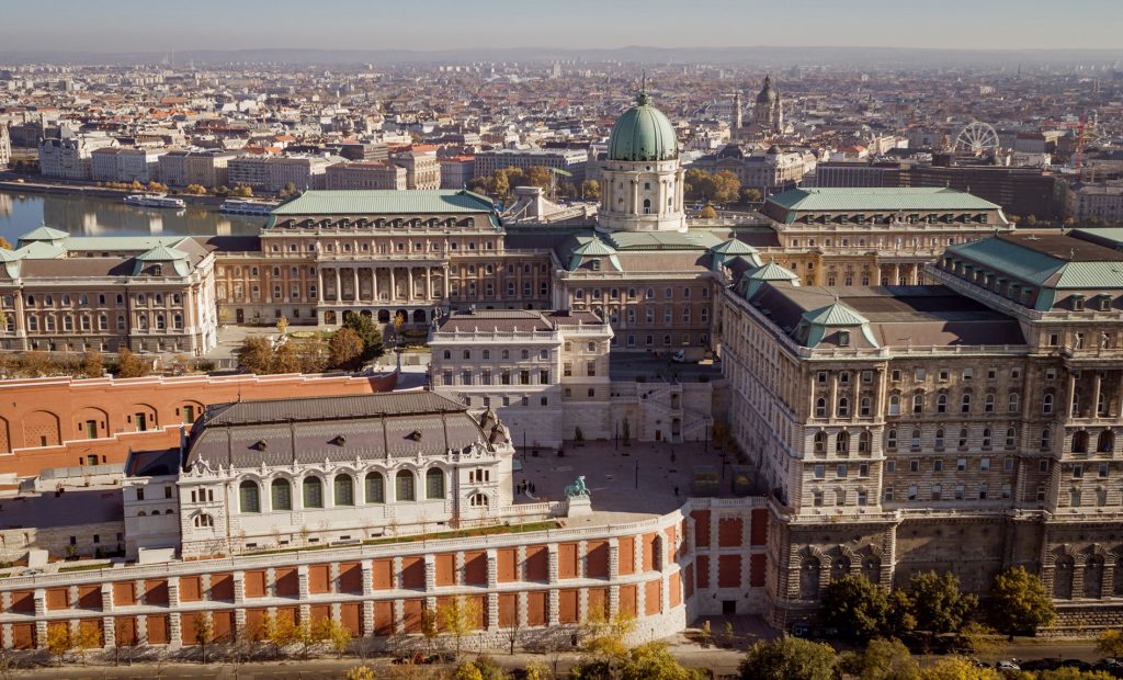 Buda Castle Soon to Shine in Its Former Glory post's picture