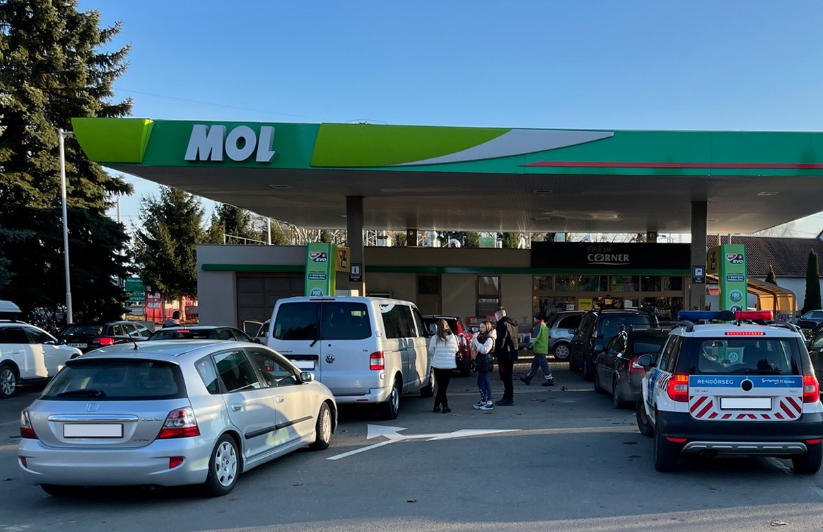 Hatalmas üzemanyagár-emelés miatt idézték a MOL vezetőit