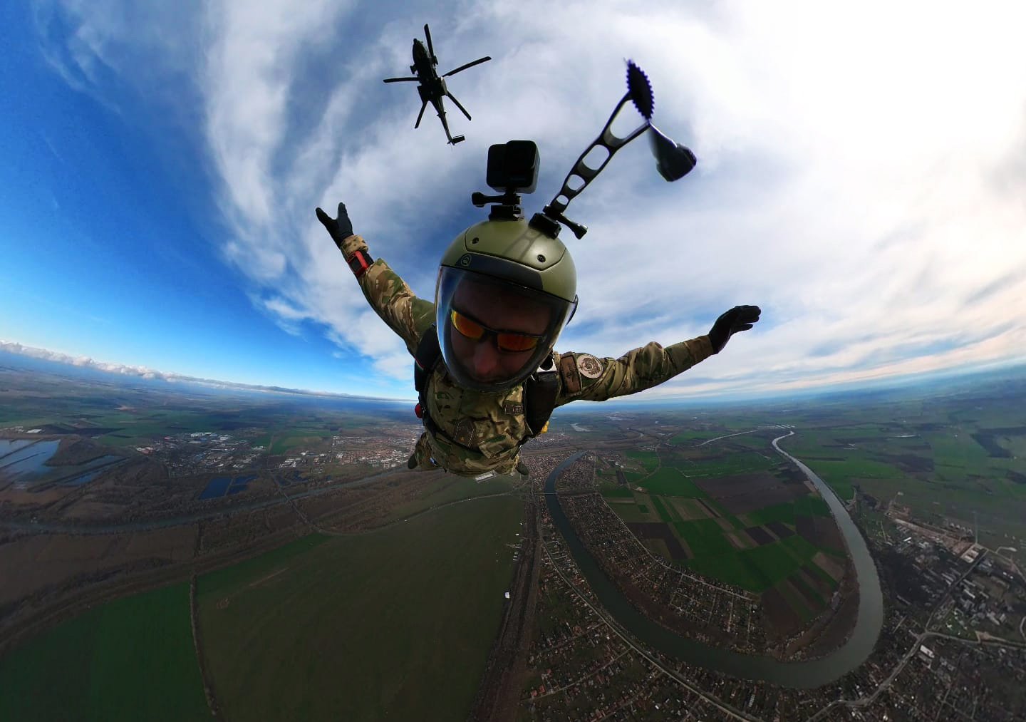 Spectacular Parachute Jump Exercise with the Defense Forces' New Helicopter