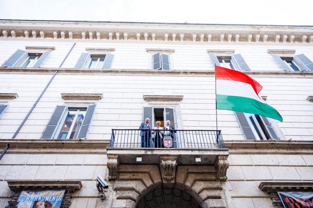 President Visits Roman Branch of Embattled Hungarian Scientific Institution post's picture