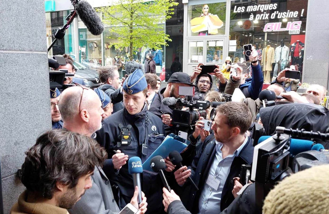 Breaking: Police Enter National Conservatism Conference in Brussels