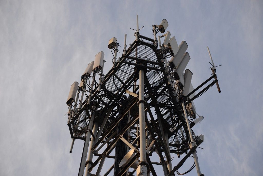 10X Faster Mobile Phone Frequency Spectrum to Be Tested in Hungary post's picture