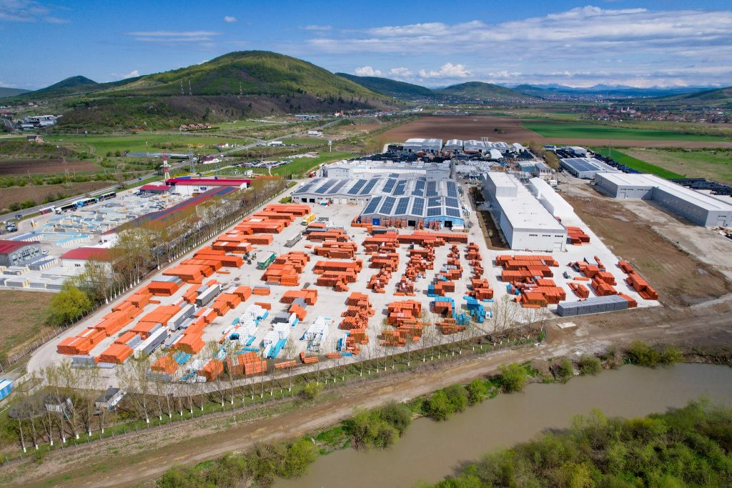 Romanian Plastics Giant TeraPlast Enters the Hungarian Market with Two Plants post's picture