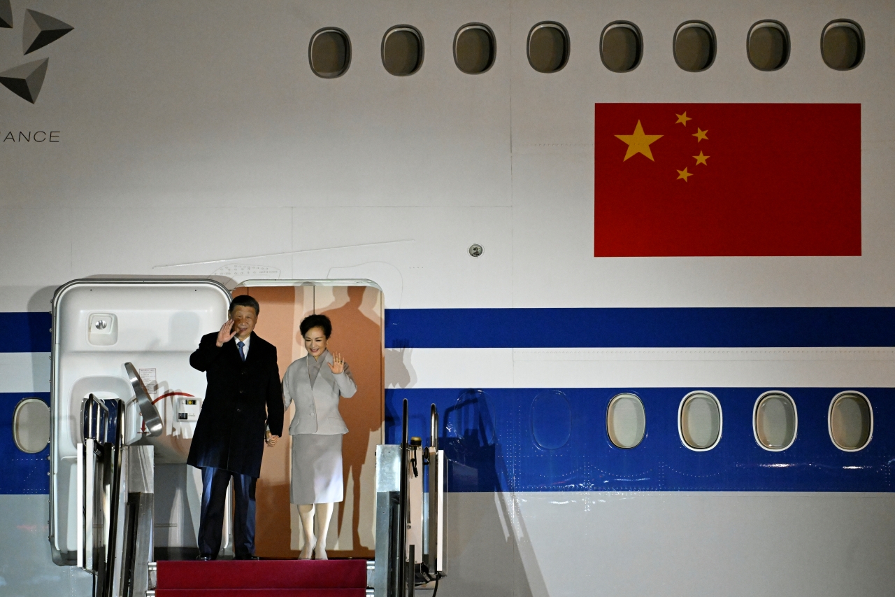 Chinese head of state Xi Jinping arrives in Budapest