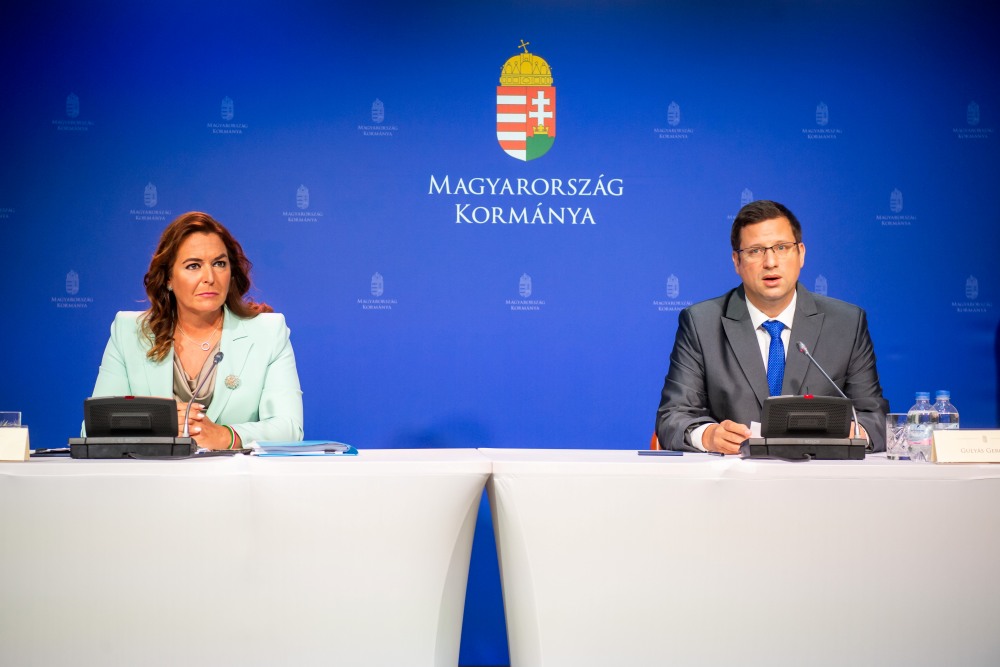 Press Briefing: Government Remains Determined to Keep Hungary Out of the War