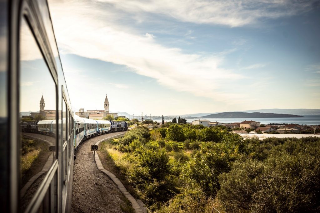 Popular InterCity Train Begins Summer Service between Budapest and Split post's picture