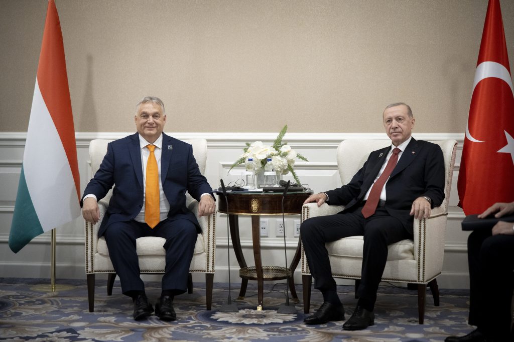 Viktor Orbán Holds Talks with Turkish President as Part of his Peace Mission post's picture