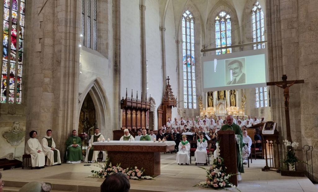 Hungarian Days in Cluj-Napoca kick-off with a Holy Mass for Count Esterházy post's picture