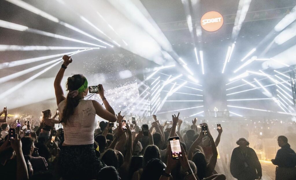 Sziget Festival “Kneecap” Controversy: Morons with a Clever Plan